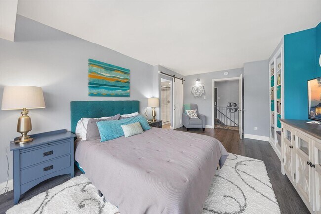 Building Photo - 5300 Columbia Pike