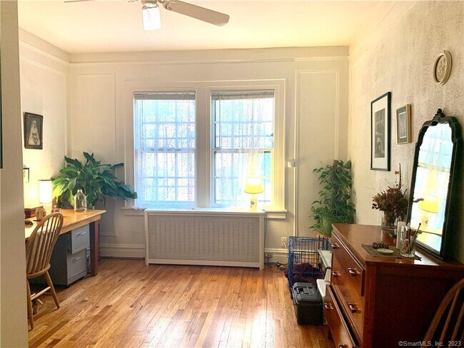 Building Photo - 468 Whitney Ave