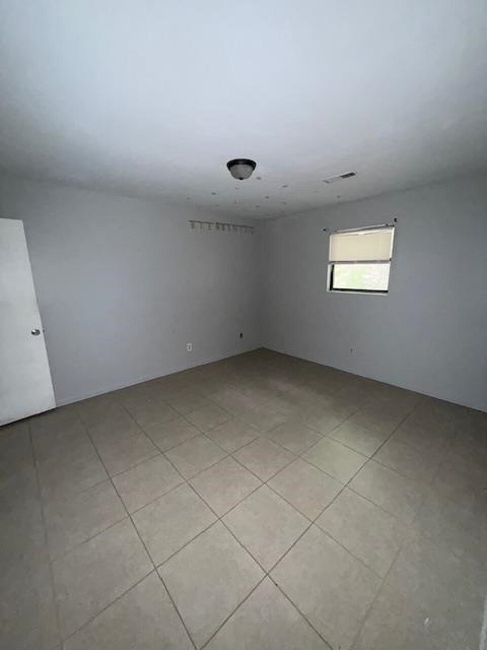 Building Photo - 1502 Oakshire Ct