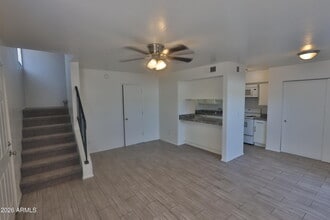 Building Photo - 7610 N 61st Ave
