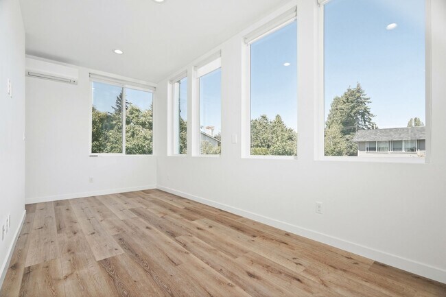 Building Photo - 8823 9th Ave SW