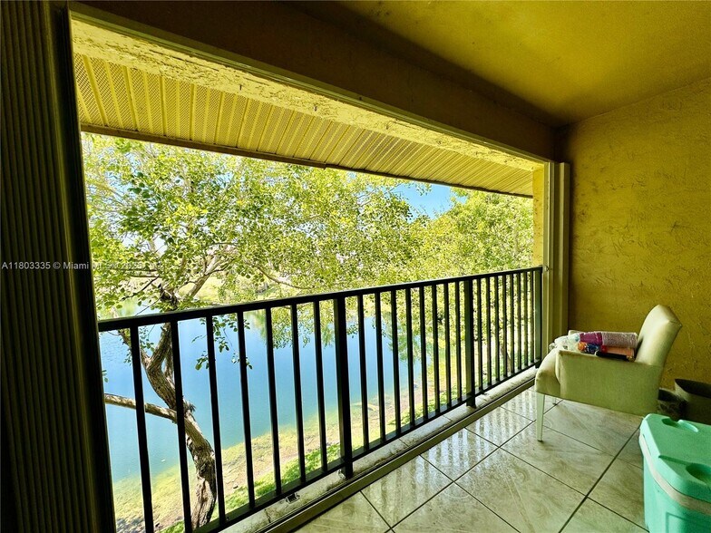 Primary Photo - 15430 SW 82nd Ln