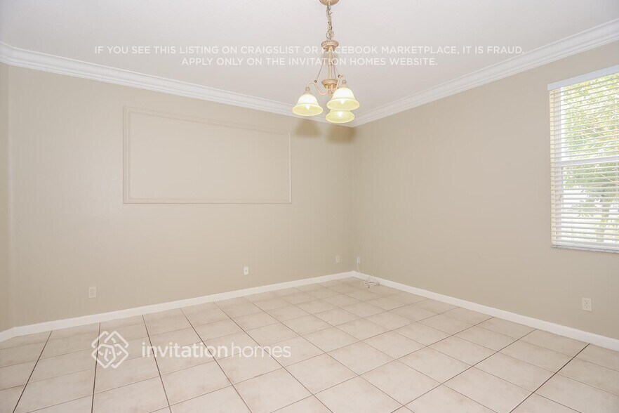 Building Photo - 9066 Silver Glen Way