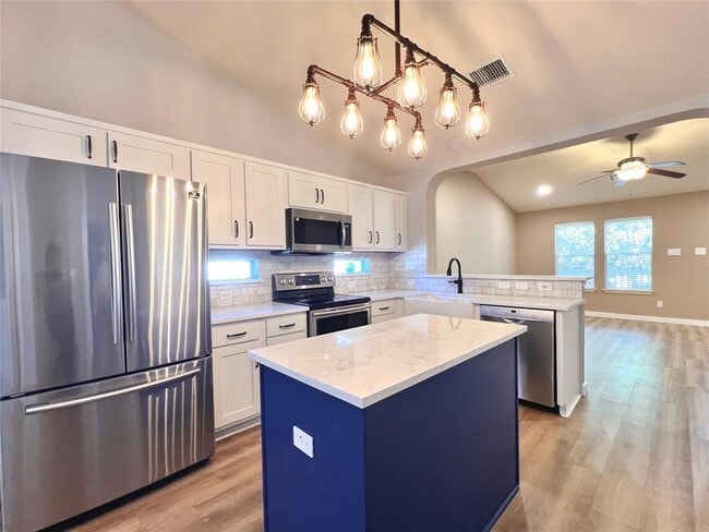 Building Photo - 1517 Big Thicket Dr