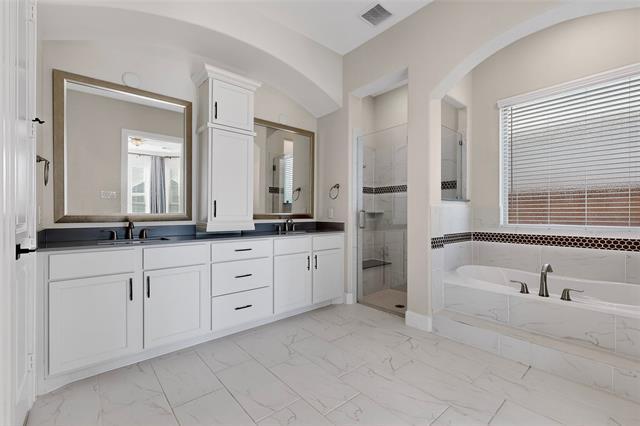 Building Photo - 1266 Huffines Blvd