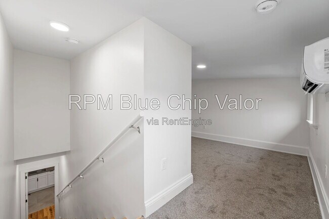 Building Photo - 1121 Dayton St