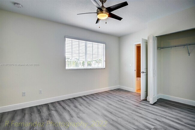 Building Photo - 4665 Windmill Ln