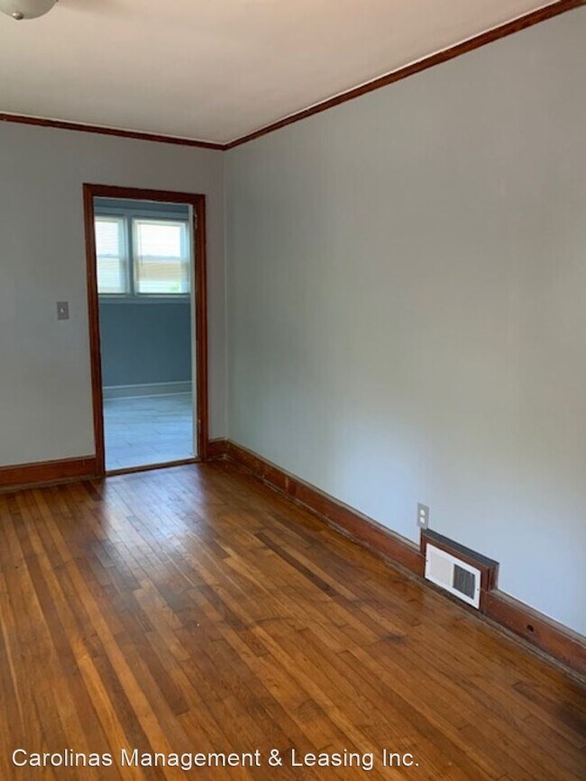 Building Photo - 2 br, 1 bath House - 114 Rosemary Rd