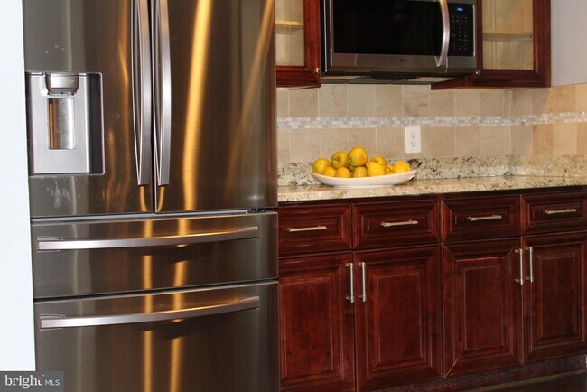 Building Photo - 3808 Delano St