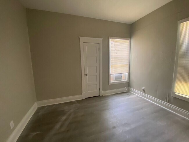 Building Photo - 2BR/1BA House with nice back yard- COMING SOON