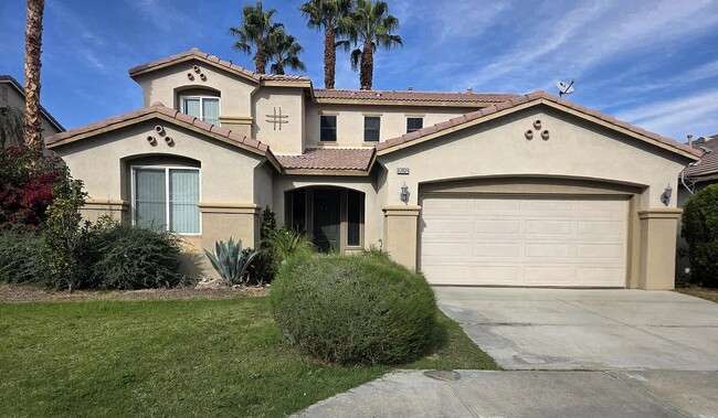 Building Photo - 83934 Avenida Verano