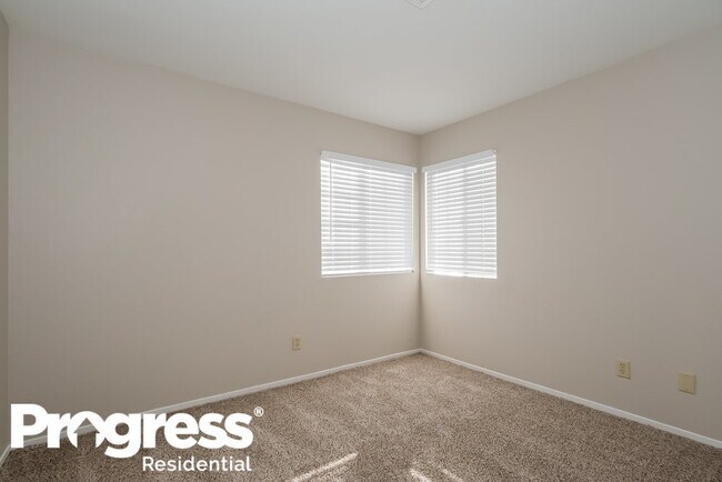 Building Photo - 8024 Festivity Cir