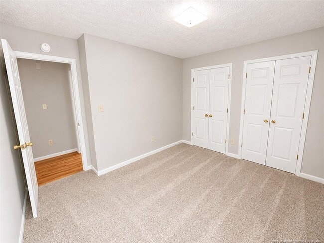 Building Photo - 633 Winthrop Ct