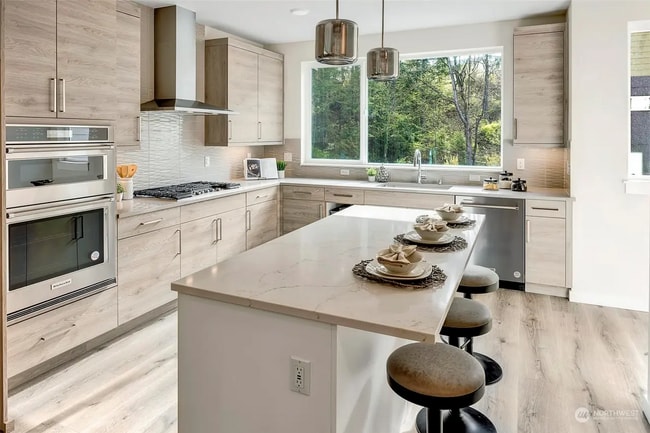 Building Photo - 17347 90th Dr NE