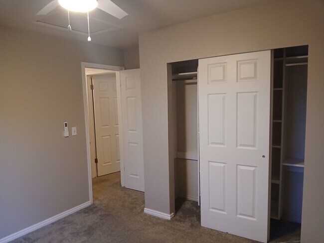 Building Photo - 571 E 5400 S