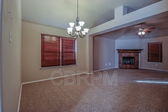 Building Photo - 2128 101st St