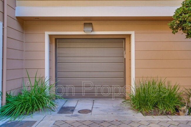 Building Photo - 4206 Rickeys Way