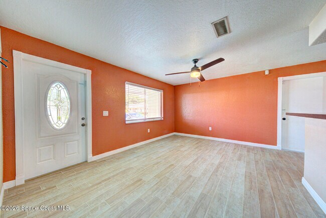 Building Photo - 2610 Via Napoli Ct