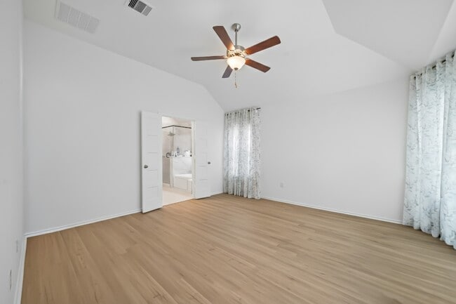 Building Photo - 12919 California Palm Ct