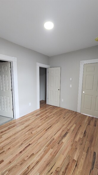 Building Photo - 280-290-290 Garden St