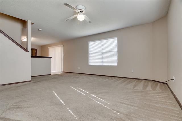 Building Photo - 8211 Leaning Oak Ct