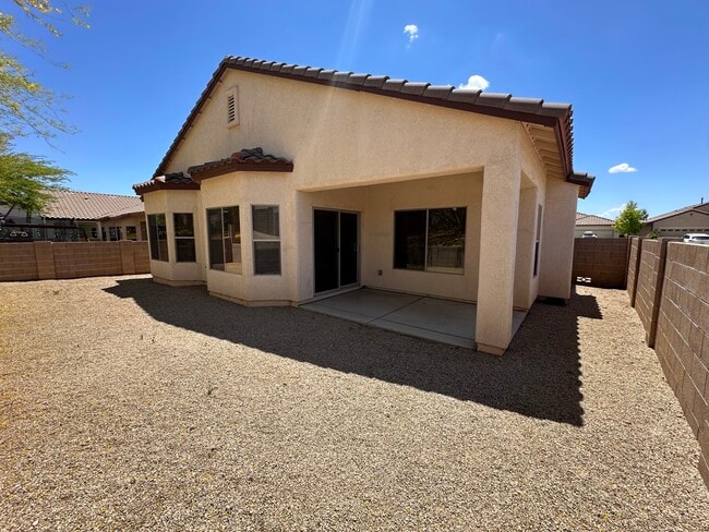 Building Photo - 1210 Paso Robles Ave