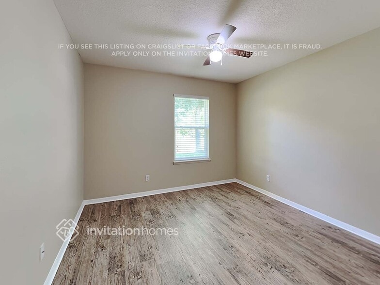 Building Photo - 5848 Windsong Oak Dr