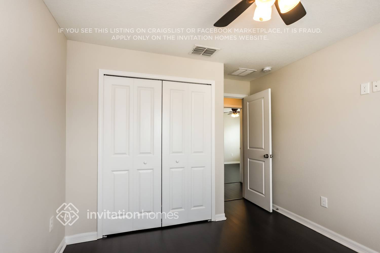 Building Photo - 10667 Lake Montauk Dr