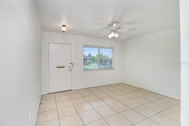 Building Photo - 1309 Warwick Ct