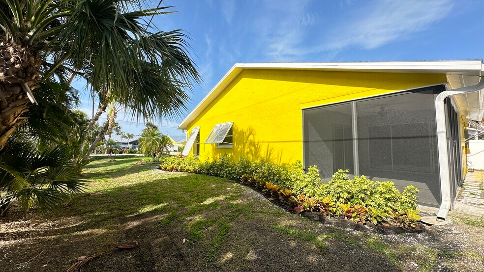 Building Photo - 1672 Atlanta Plaza Dr
