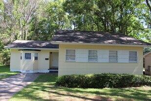 Building Photo - 1654 Mayhew St