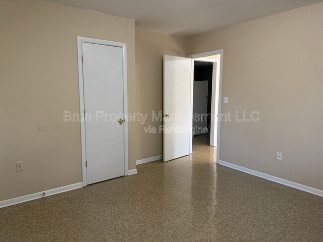 Building Photo - 5200 John Hall Rd