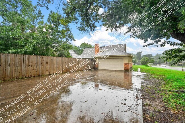 Building Photo - 13346 Purple Sage Rd