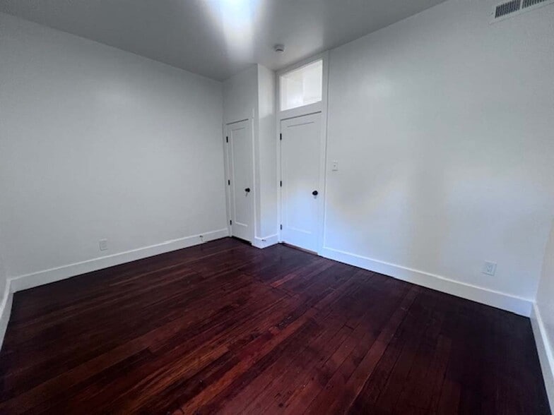 Building Photo - 1301 Adeline St