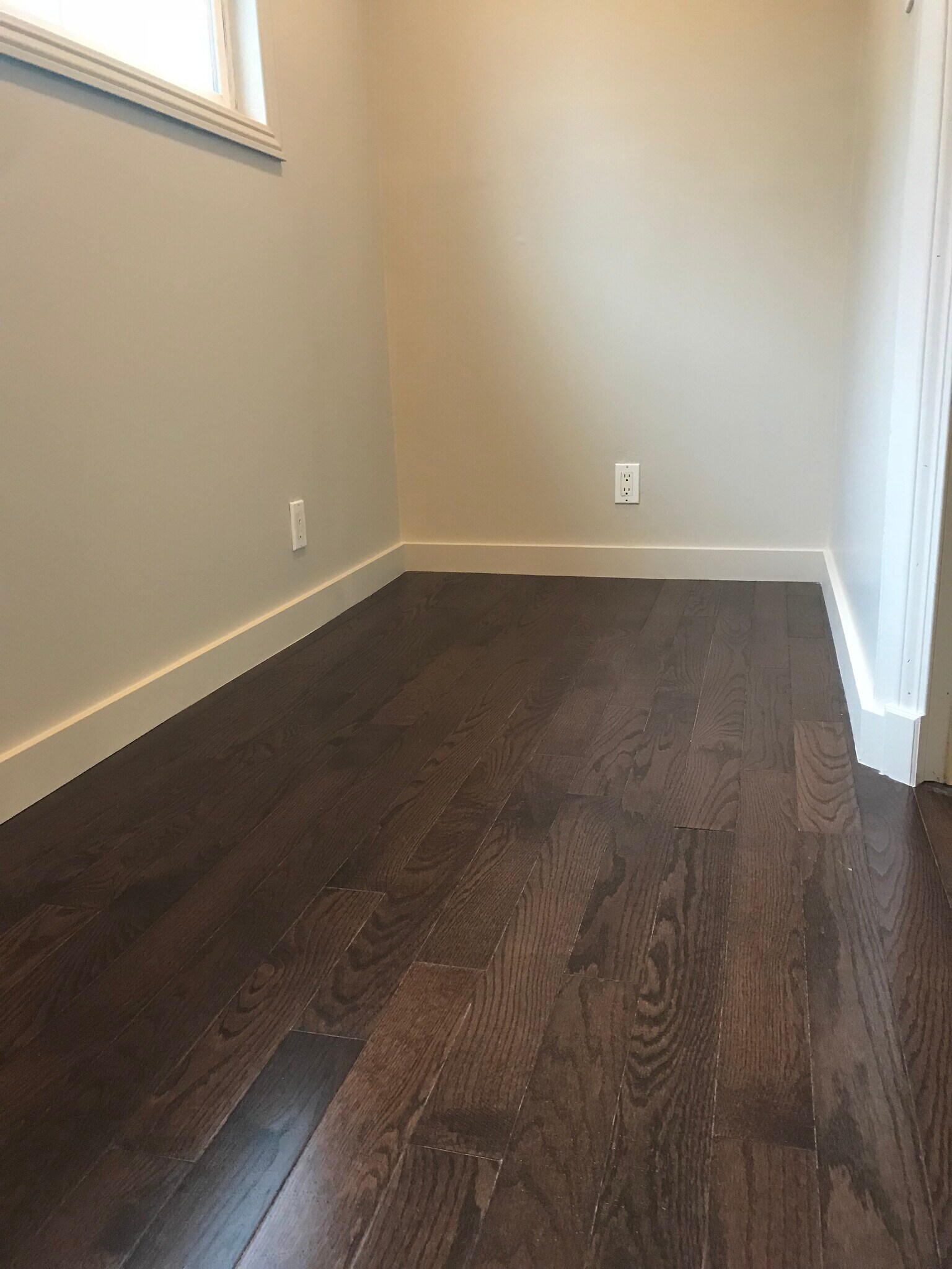 Building Photo - 2900 Elm St