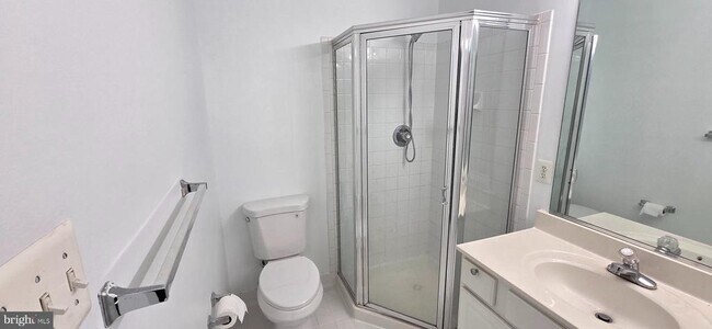 Building Photo - 20544 Blue Heron Terrace