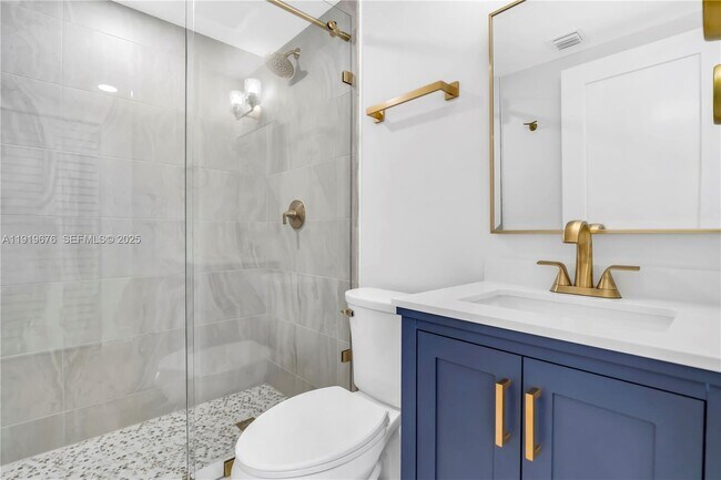 Building Photo - 6499 SW 39th St