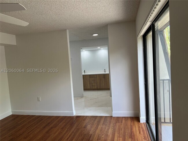 Building Photo - 9105A SW 19th Pl