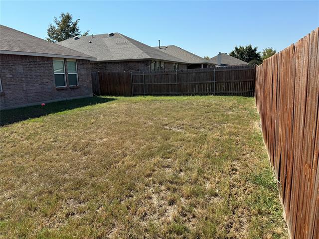Building Photo - 805 Underhill Dr