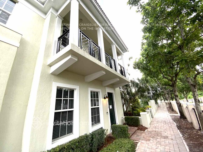 Building Photo - 716 NW 83rd Pl