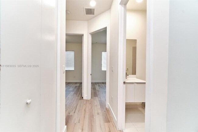 Building Photo - 10447 NW 66th St