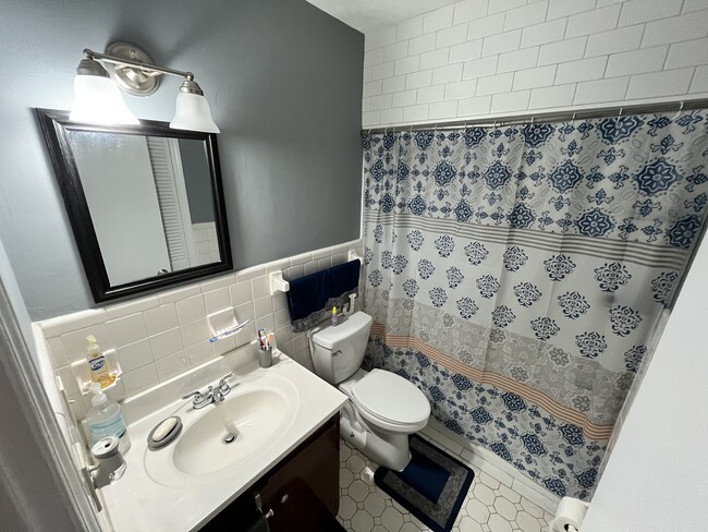 Bathroom - 1512 Waverly Way