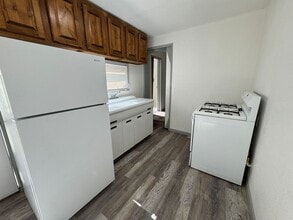 Building Photo - Pendegast House-ADU