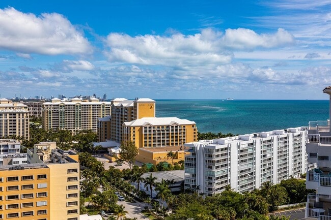 Building Photo - 781 Crandon Blvd
