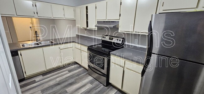 Building Photo - 604 Kenwick Cir