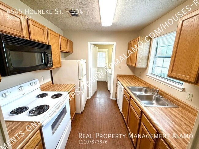 Building Photo - 4545 Hoeneke Dr