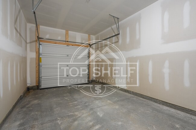 Building Photo - 2010 Ayla Dr