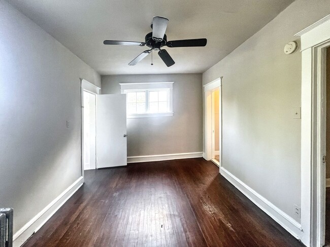 Building Photo - 125 Ardmore Ave