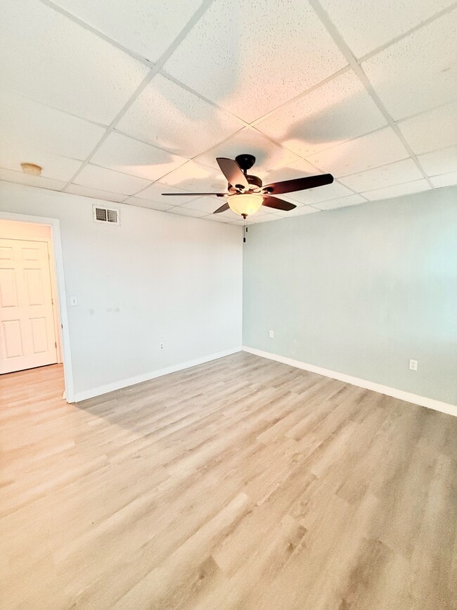 Building Photo - 201 Pensacola Beach Rd