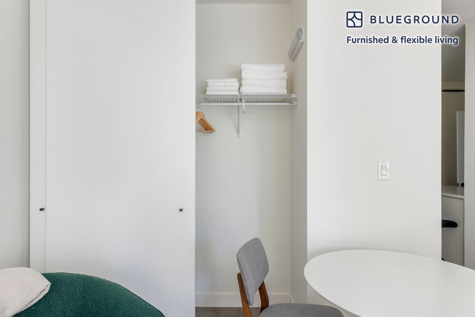 Building Photo - 21 E Chestnut St